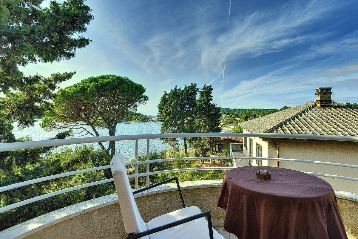 Valdefora Apartment